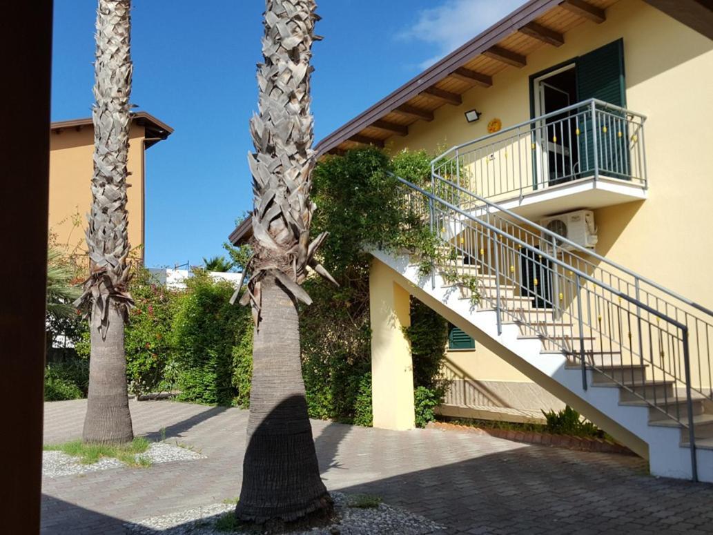 Villa Gabriella Patti Exterior photo